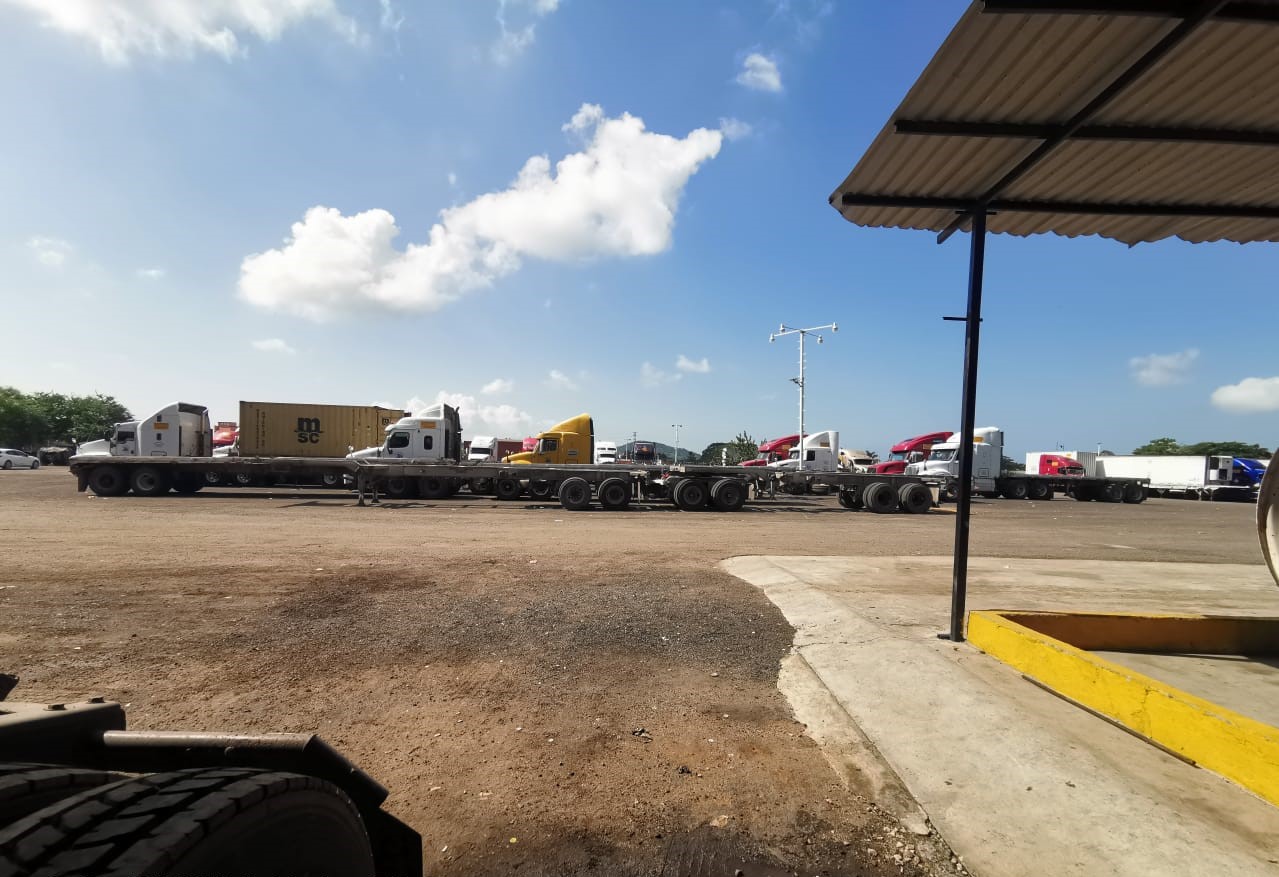 Transporte de carga en Manzanillo - Transportes SASEL