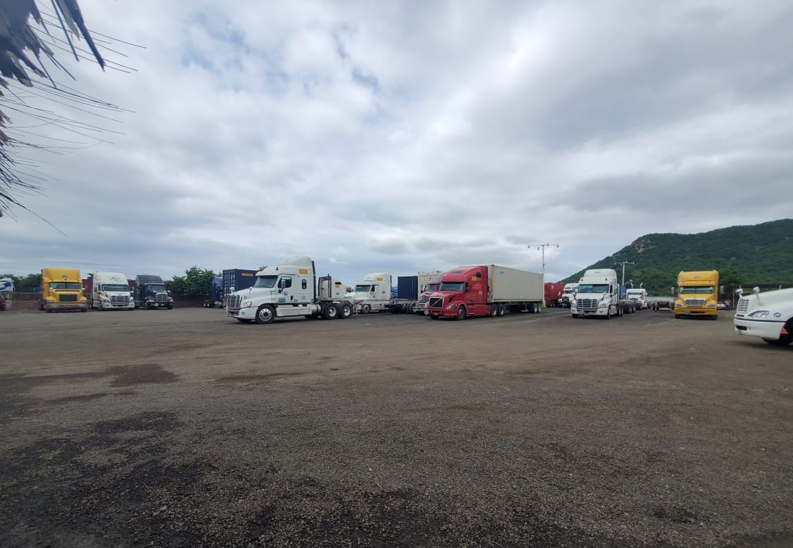 Transporte de carga en Manzanillo - Transportes SASEL